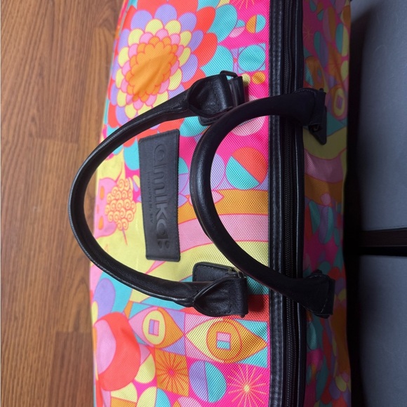 👜 Amika Duffle Bag - Picture 6 of 12